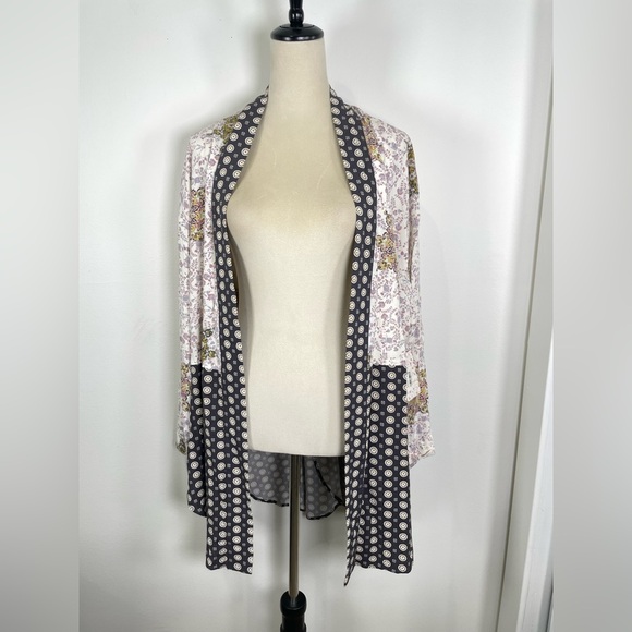 Free People Tops - FREE PEOPLE Floral Forget Me Knot Kimono Jacket Top Size Small Oversized